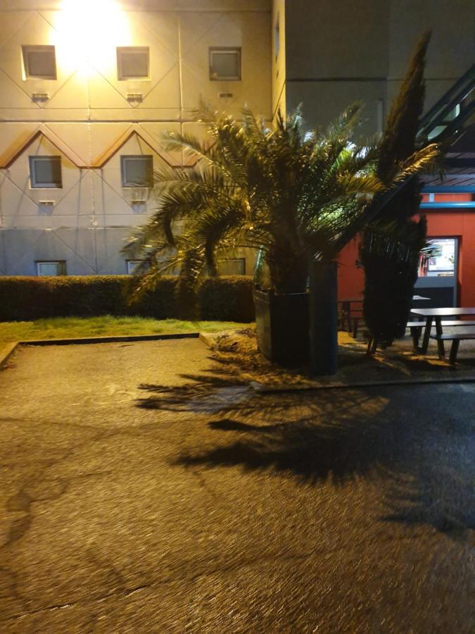 סן-קוונטין-פלאוויה Hotelf1 Lyon Isle D'Abeau Ouest St Exupery מראה חיצוני תמונה